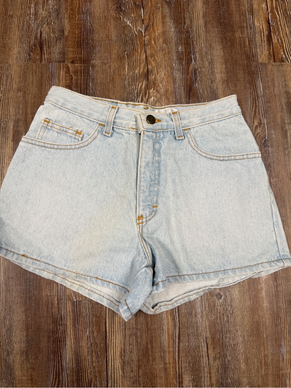 Vintage y2k light wash denim shorts size 6